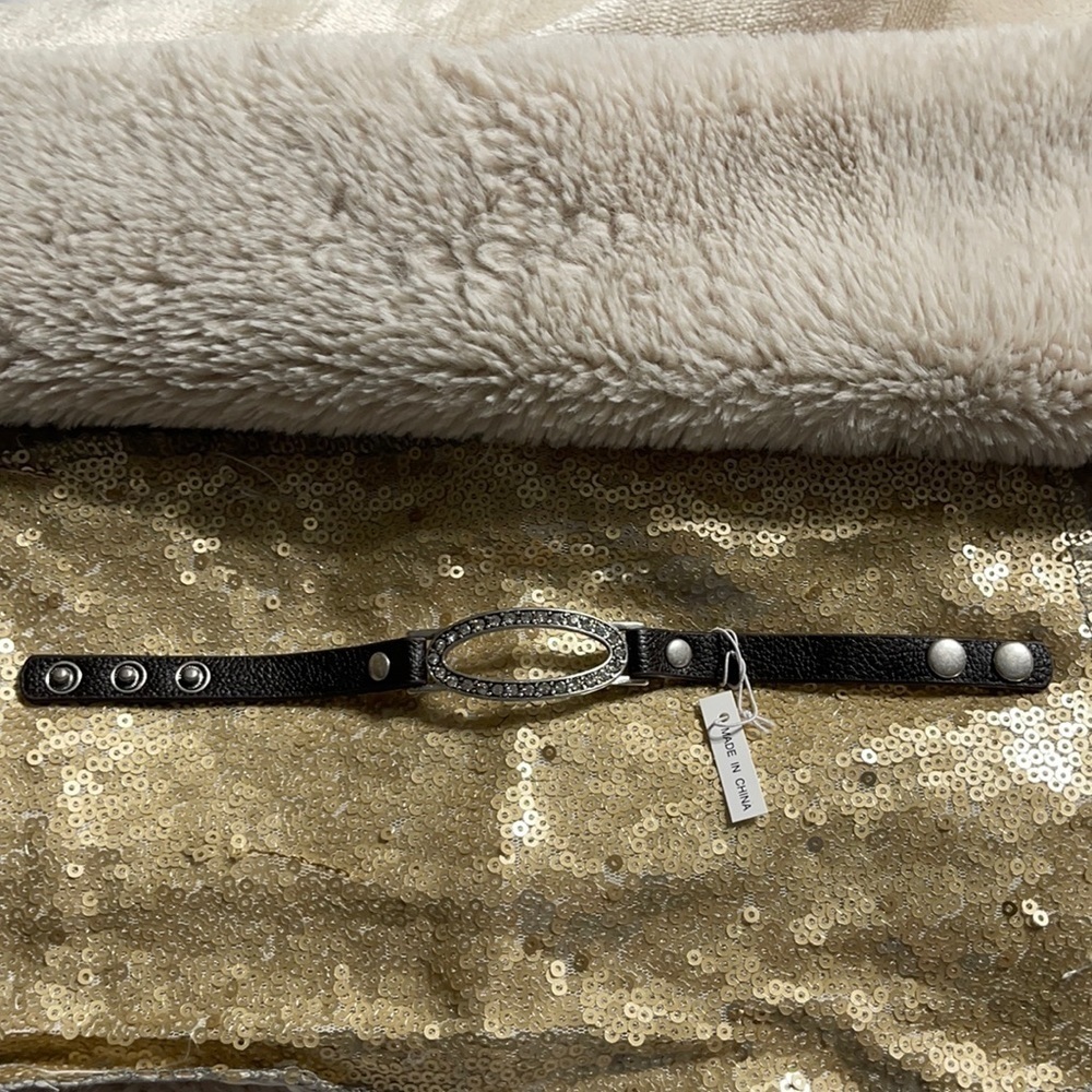 New JK by thirty One Brown Enchanted Bracelet